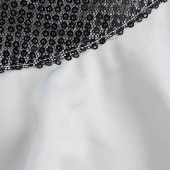 Flapper style party dress - Picture 3 of 3